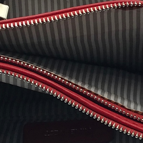 Nine West Red 3 Zippered Compartment Clutch Purse/1 Pull Tab For Zipper Missing - Picture 5 of 9
